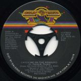 Loleatta Holloway – Catch Me On The Rebound b/w Mama Don’t, Papa Won’t – Gold Mind 7″