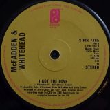 McFadden & Whitehead – Ain’t No Stoppin’ Us Now b/w I Got The Love – Phila. Int’l 7″ (Small Center)