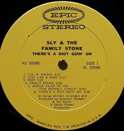 SlyAndTheFamilyStone-TheresARiotGoingOnLABEL
