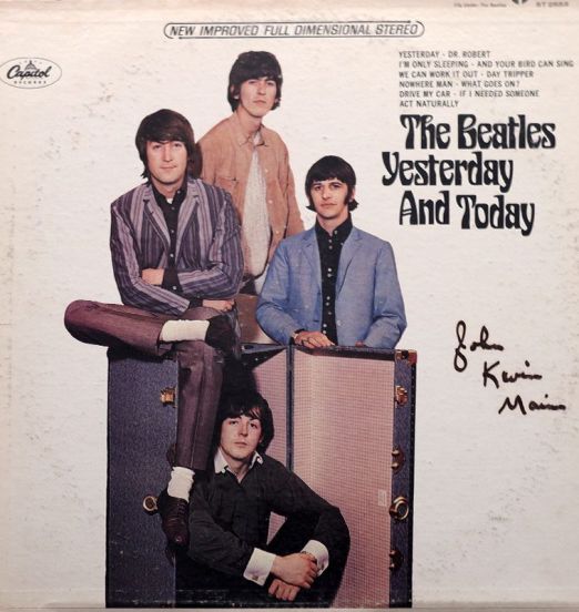 The Beatles - Yesterday And Today - Capitol LP