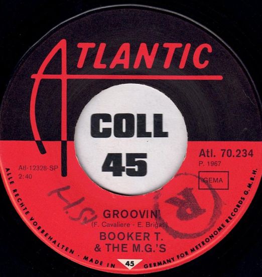 BookerTAndTheMG's-Groovin'LABEL