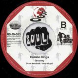 The Moniques – I Feel a Groove Comin’ On b/w Combo Kings – Groovey – Record Shack AT 7″ MISPRINT