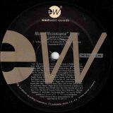 Missy Elliott – Sock It 2 Me b/w The Rain (Supa Dupa Fly) – EastWest 12″